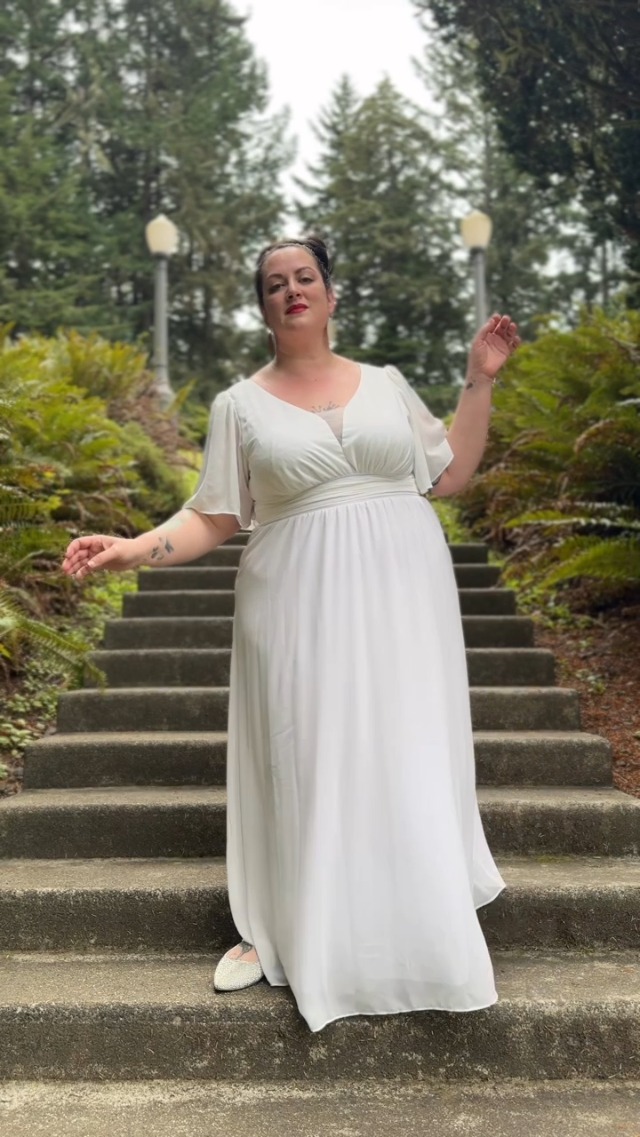 Amazon.com: Plus Size Formal Dress Black V-Neck Chiffon Wedding